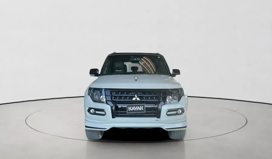 Mitsubishi Pajero 2020