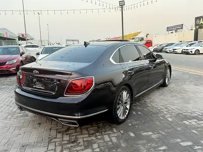 كيا K900 2020