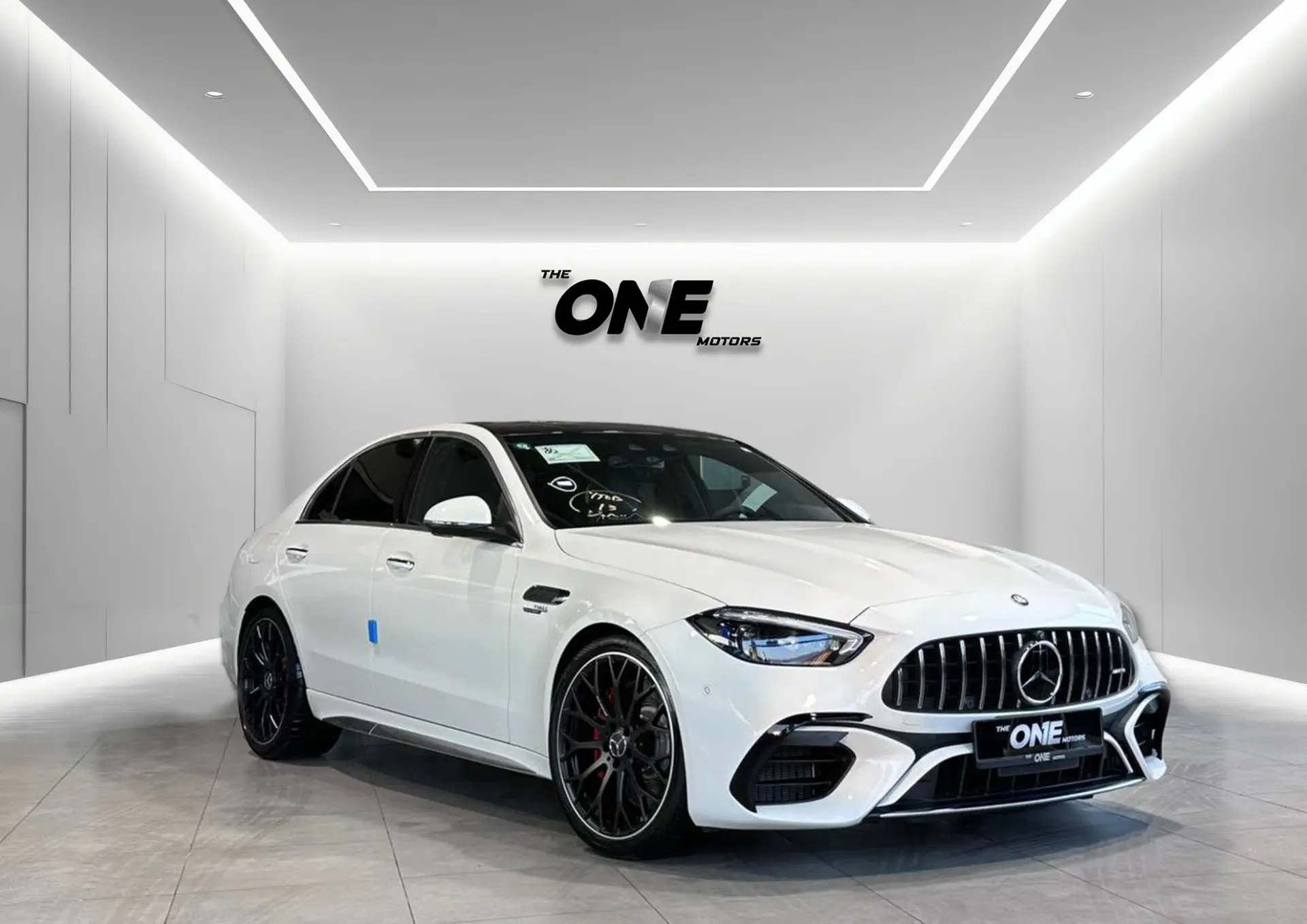 مرسيدس بنز C Class 2024 2L