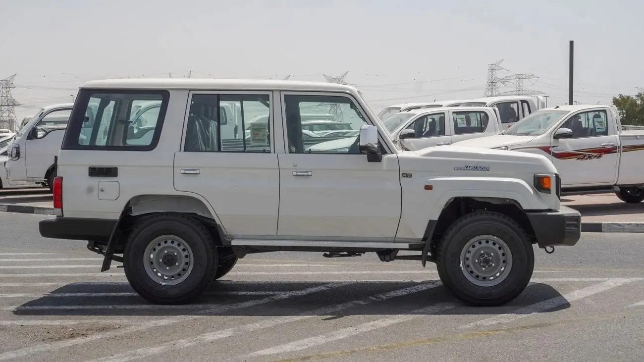 Toyota Land Cruiser 70 2025 4L