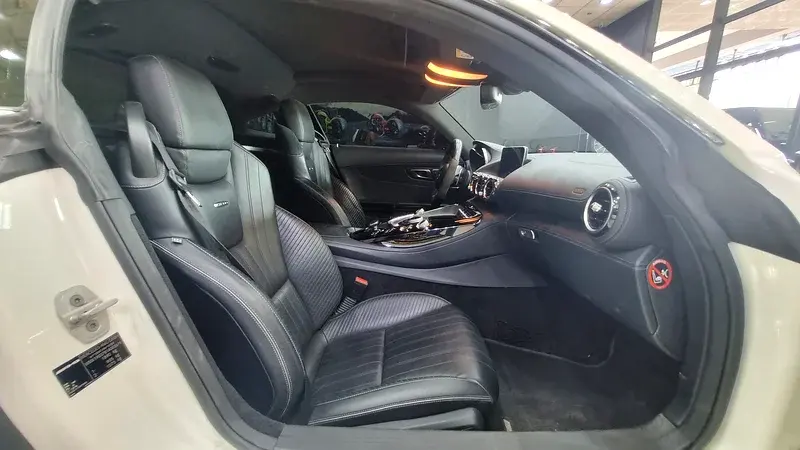 مرسيدس بنز AMG GT 2015