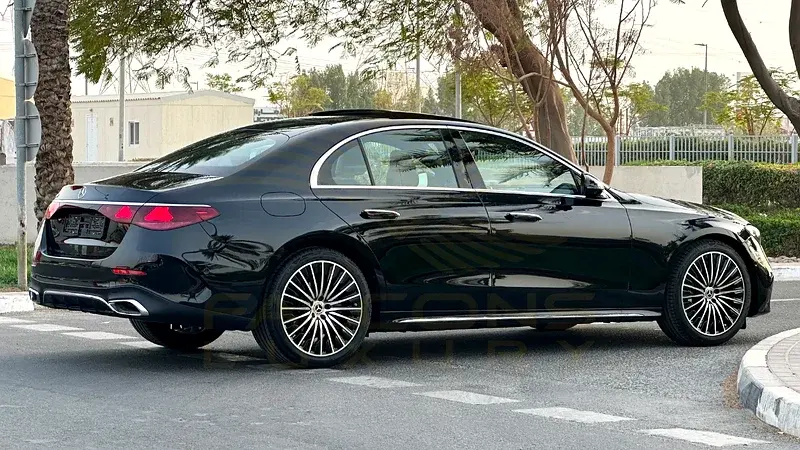 مرسيدس بنز E Class 2026