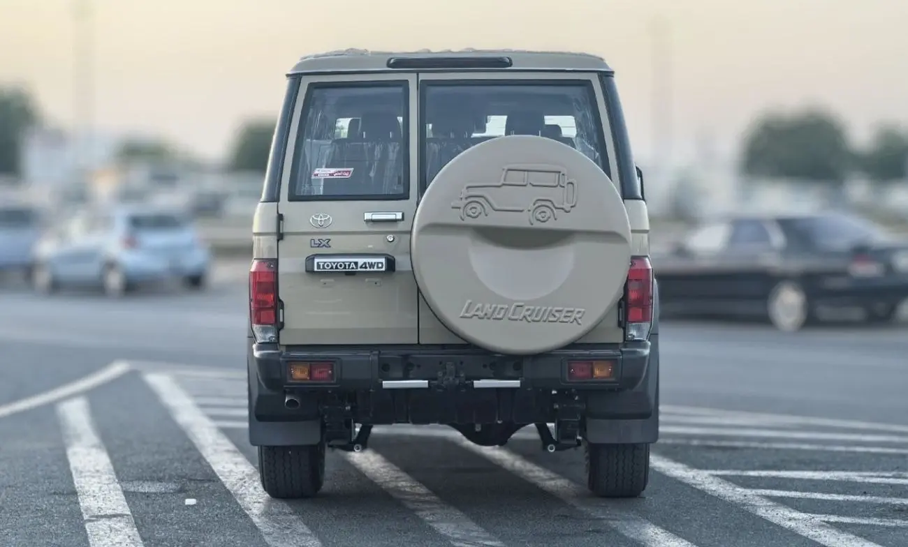 Toyota Land Cruiser 70 2024 2.8L