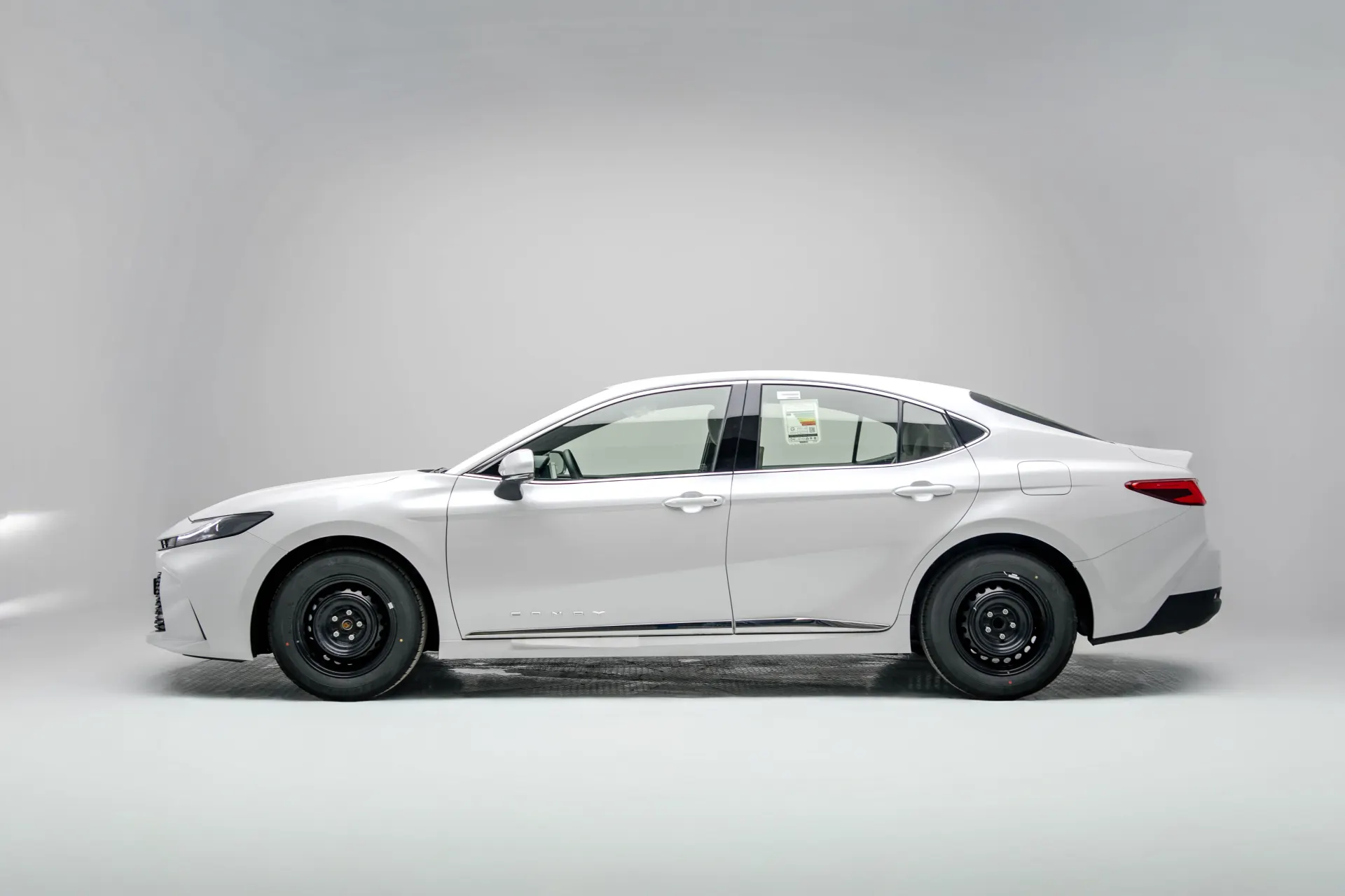 تويوتا Camry HEV 2026 2.5L