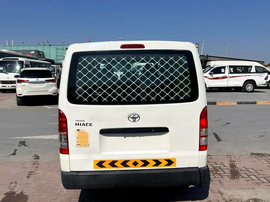 Toyota Hiace 2014 2.5L