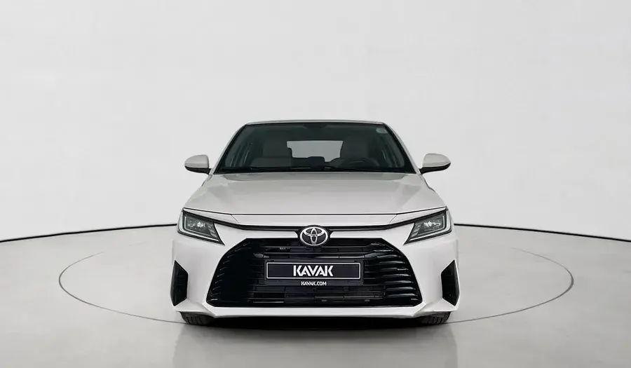 تويوتا يارس سيدان 2024 1.5L