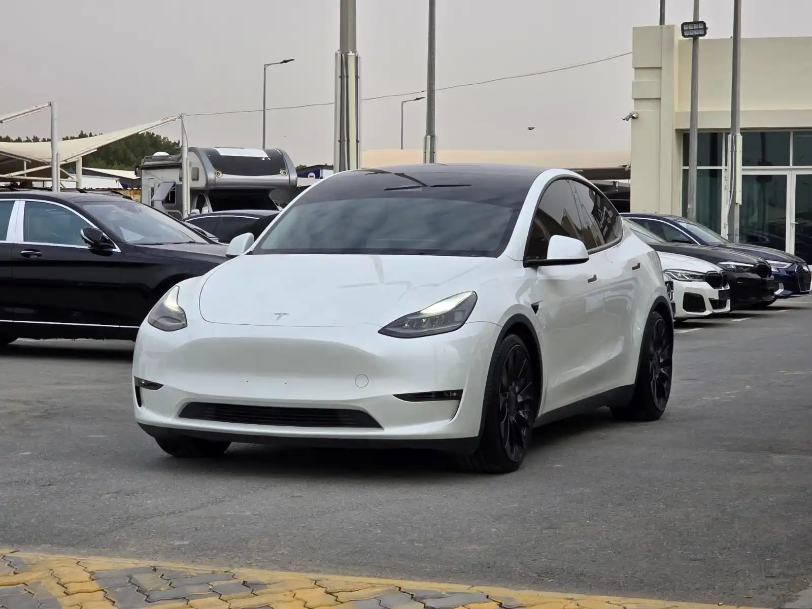 Tesla Model Y 2024 undefinedL