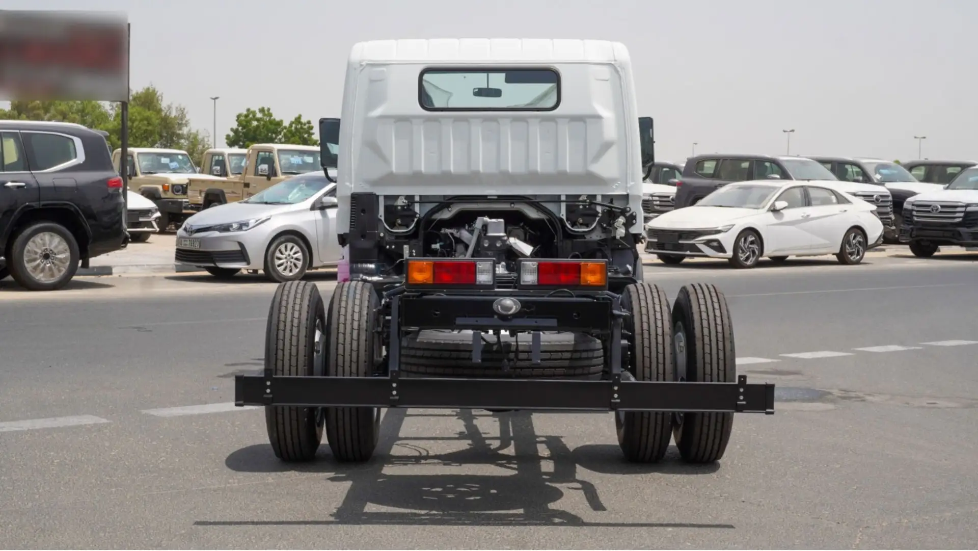 Mitsubishi Canter 2025