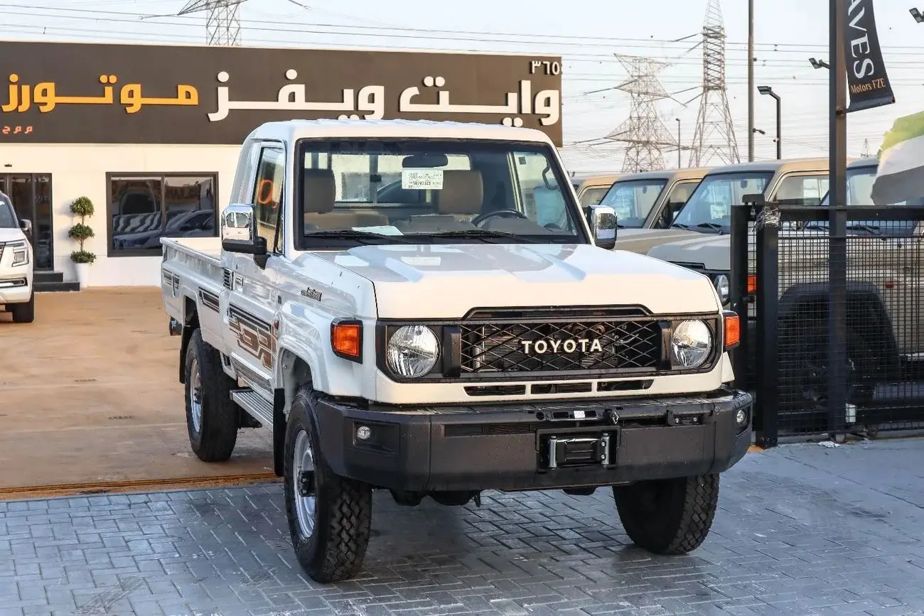 Toyota Land Cruiser Pick Up 2025