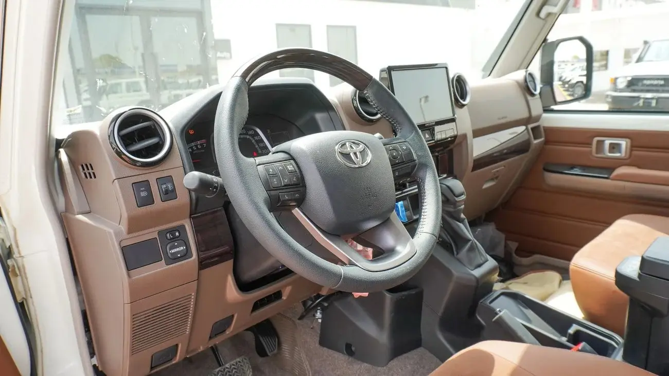 Toyota Land Cruiser 70 2025 4L
