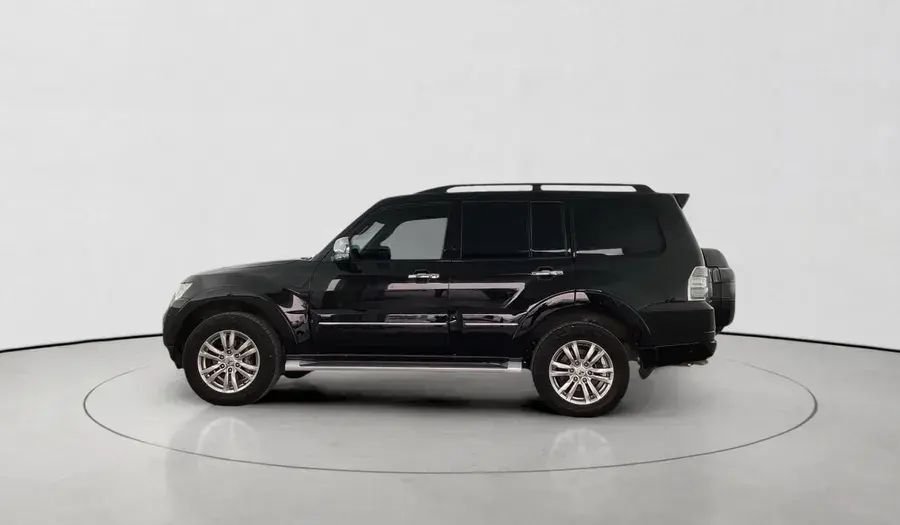 Mitsubishi Pajero 2020