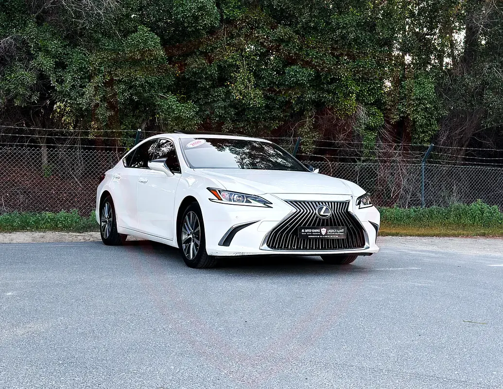 Lexus ES 2020