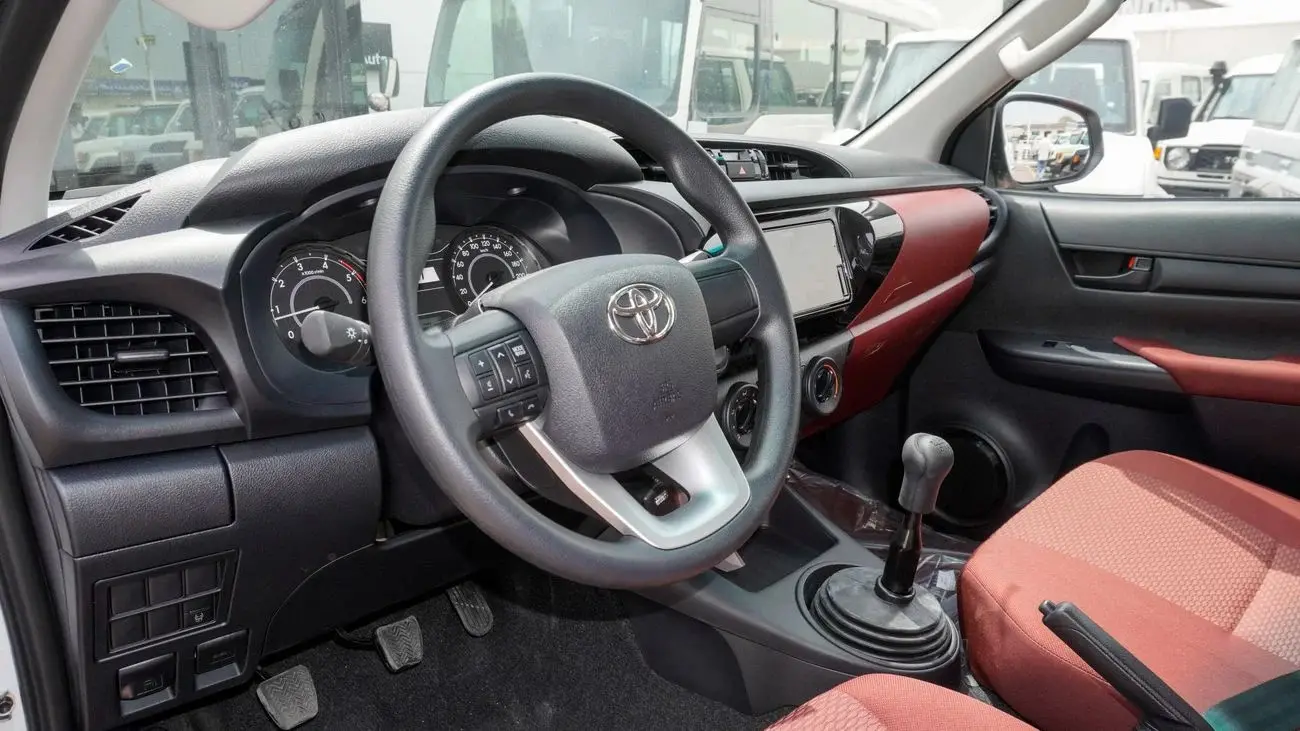 تويوتا هيلوكس 2025 2.4L