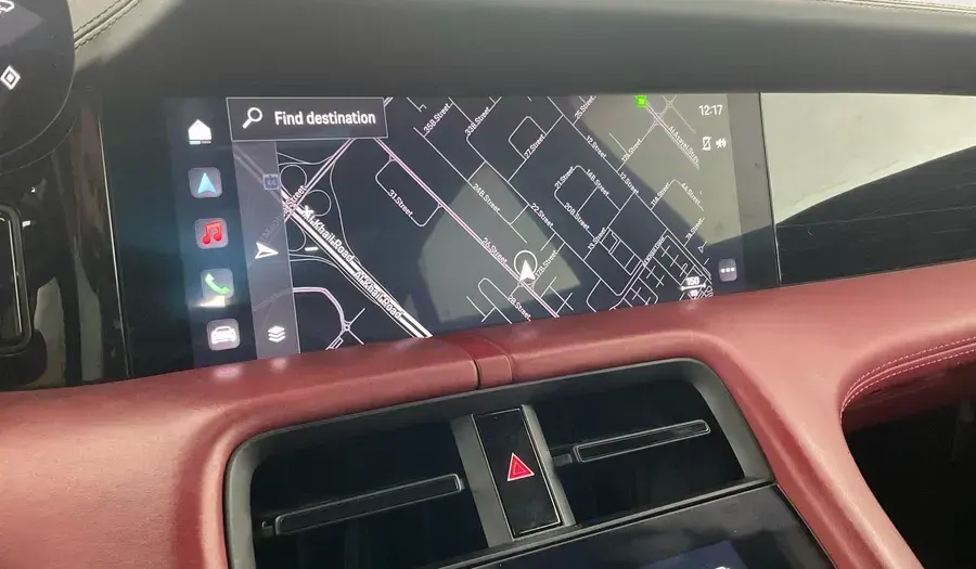 بورش تايكان 2021 undefinedL