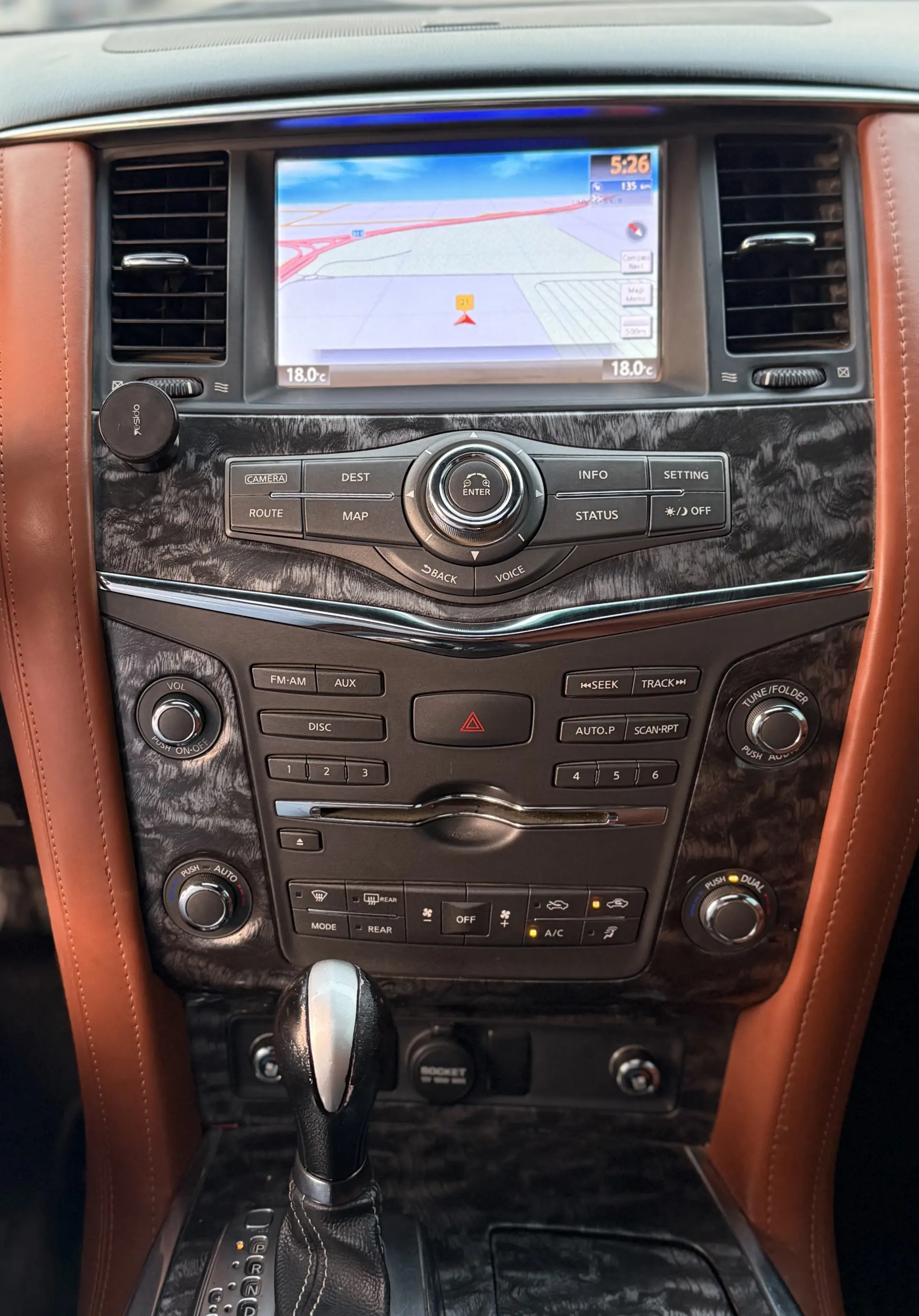 Nissan Patrol 2014 5.6L