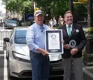 prius-guinness-world-record-ceremony-66e1eafde52d5.jpg