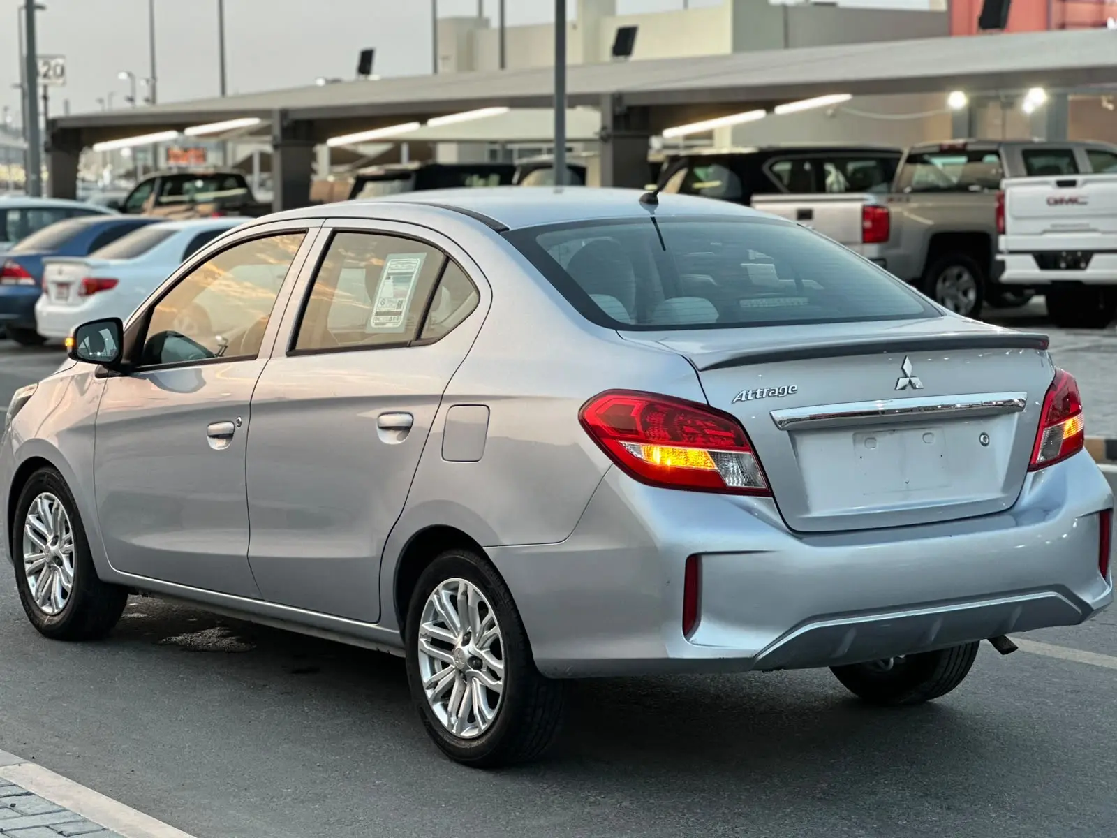 Mitsubishi Attrage 2022 null