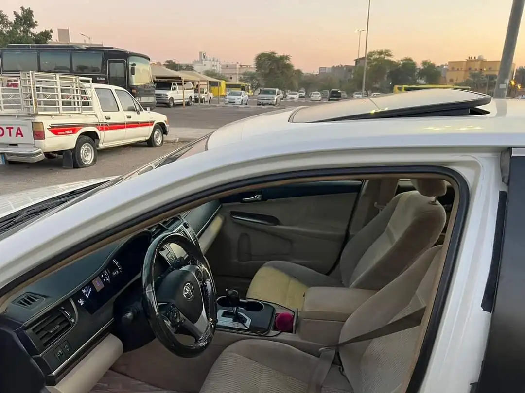 تويوتا كامري 2012 90000KM