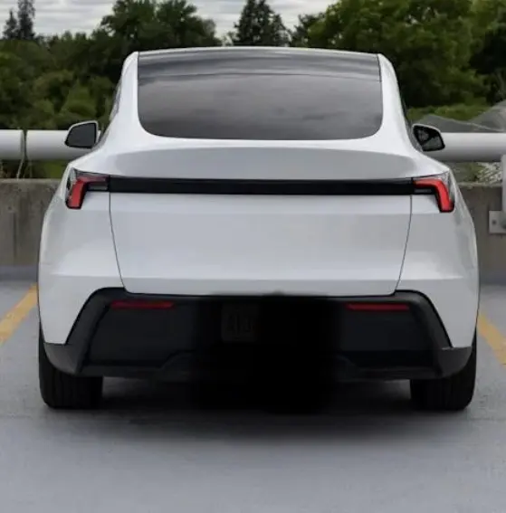 Tesla Model Y 2024 null