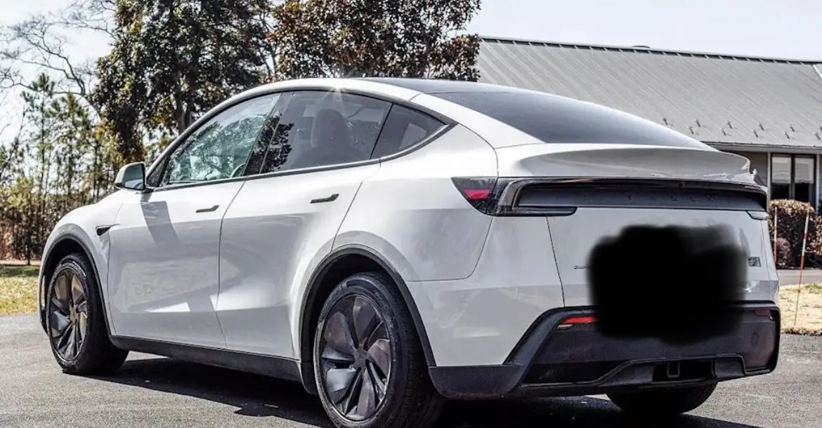 Tesla Model Y 2024 null