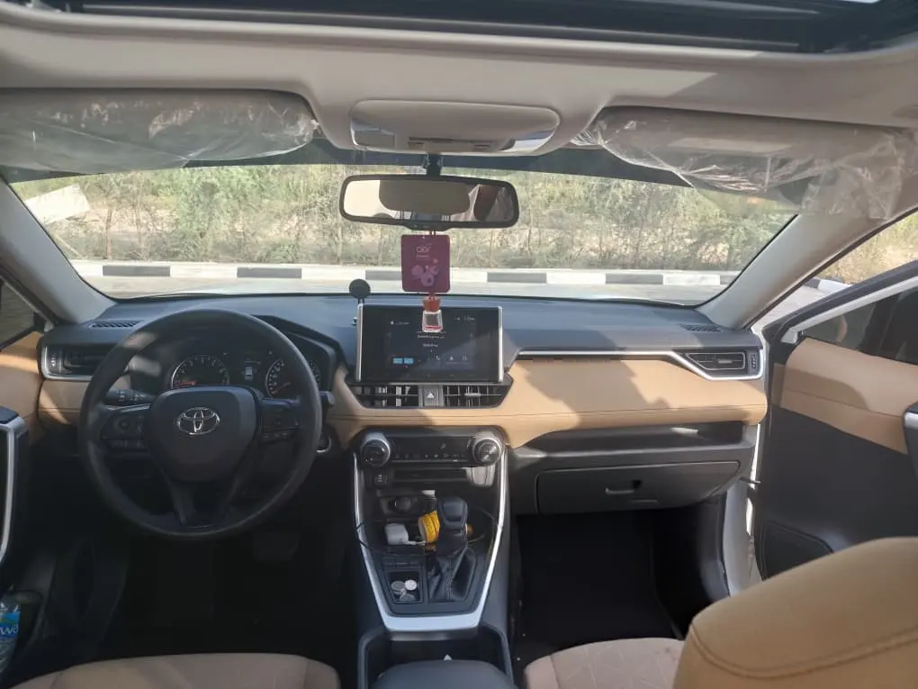 Toyota RAV4 2025 null