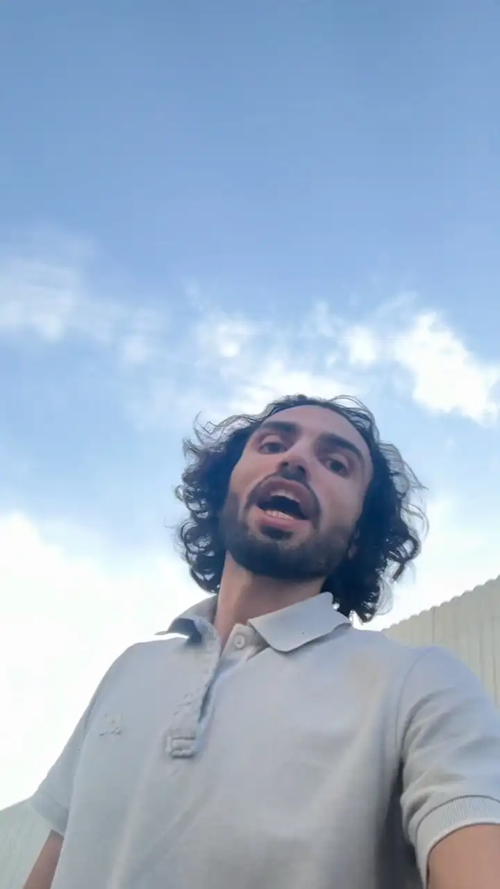 A McLaren 570S is abandoned！