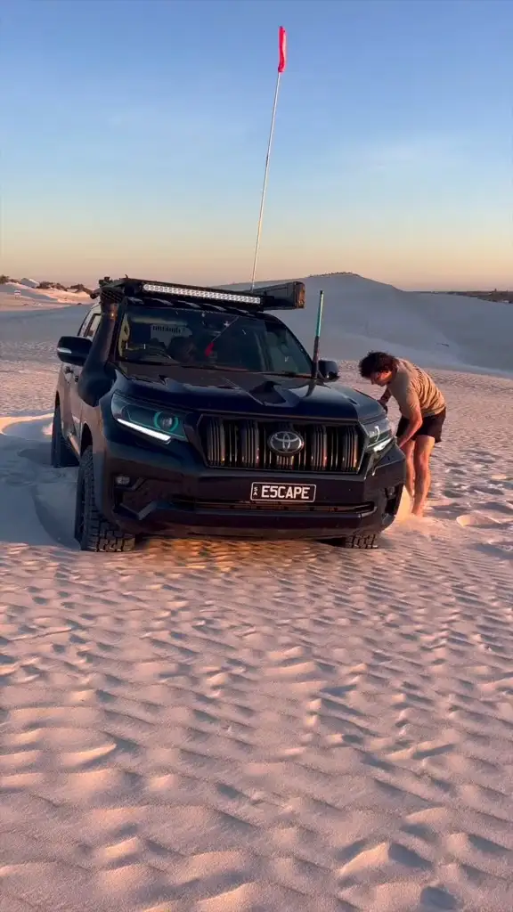 دون مجرفة لن يلحقوا بنا بعيدا عن الطرقات وحدها.