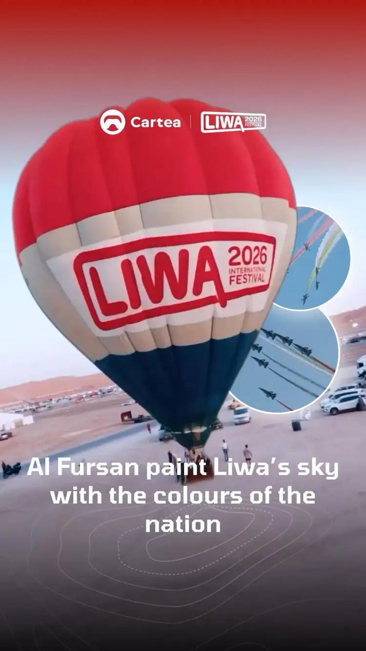 l Fursan paint Liwa’s sky with the colours of the nation
