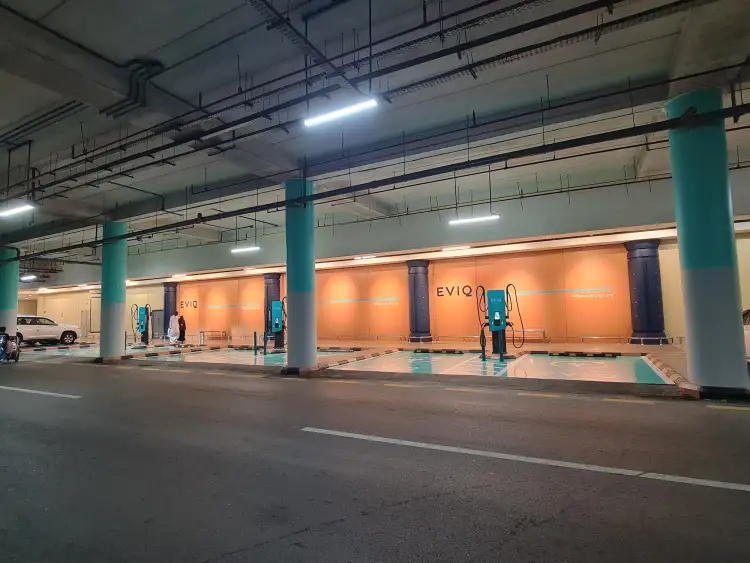 محطة شحن EVIQ
