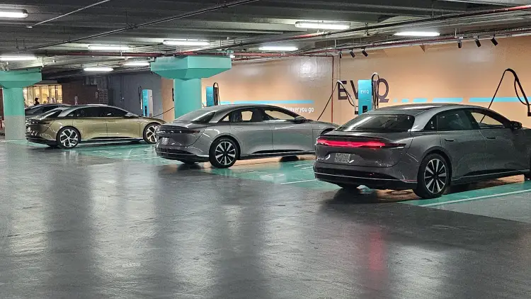 محطة شحن EVIQ