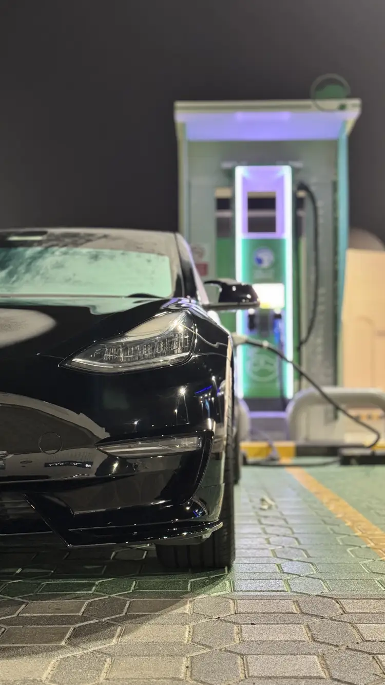 محطة شحن ADNOC