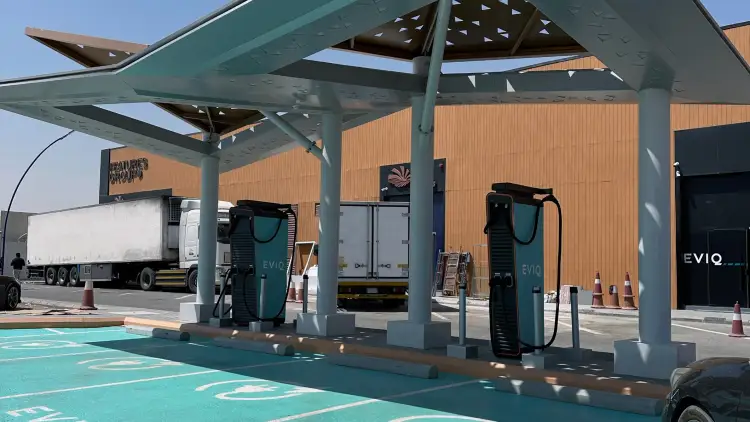 محطة شحن EVIQ