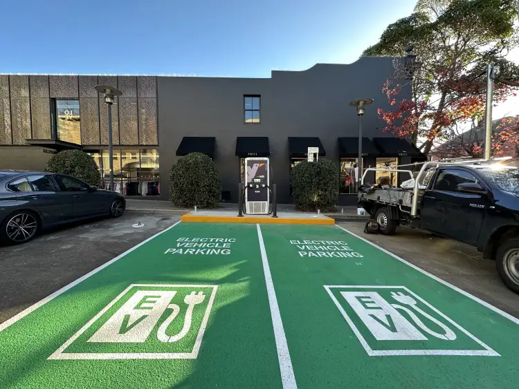 Evie Charging Station