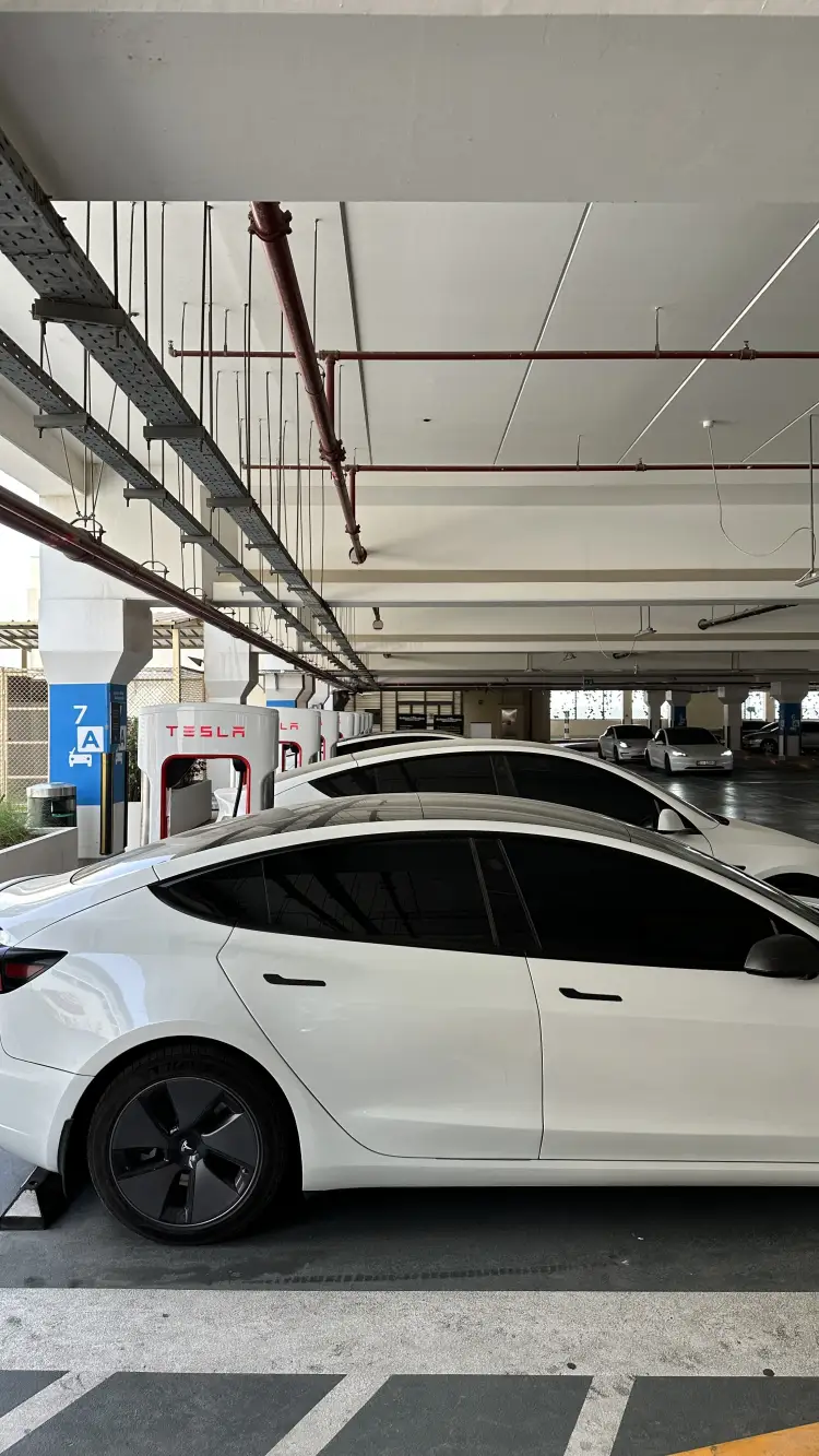 Tesla Supercharger