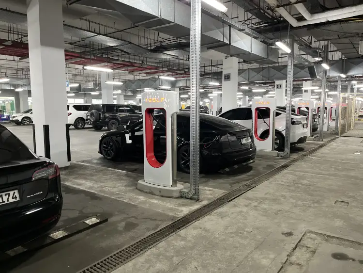 Tesla Supercharger