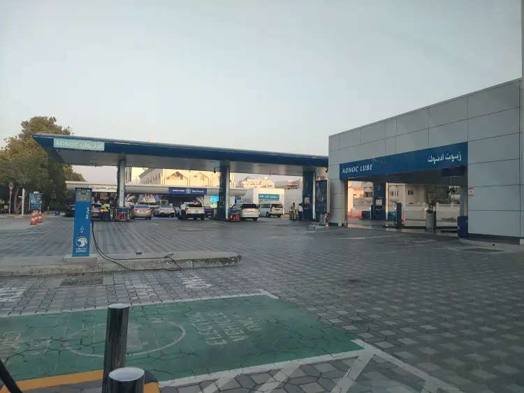 ADNOC محطة شحن