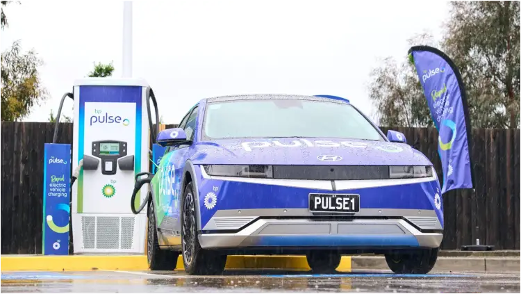 bp pulse Charging Station