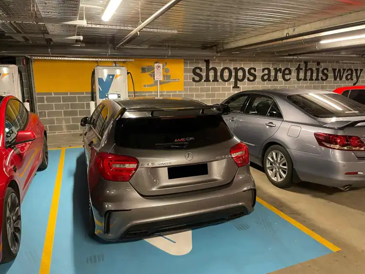 Evie Charging Station