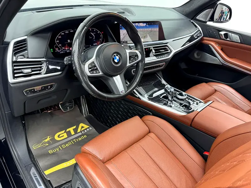 بي أم دبليو X7 2022