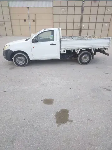 ايسوزو دي-ماكس 2016