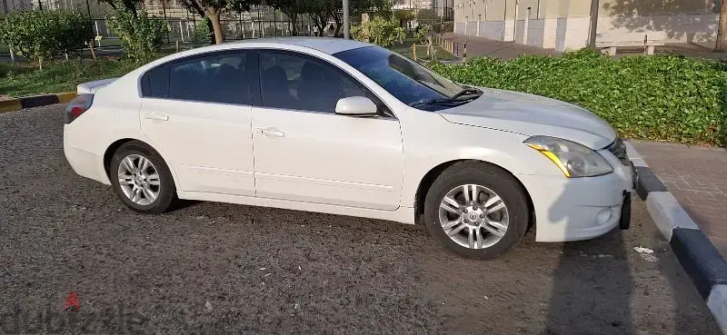 Nissan Altima 2011