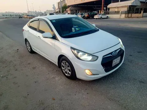 هيونداي أكسينت 2015