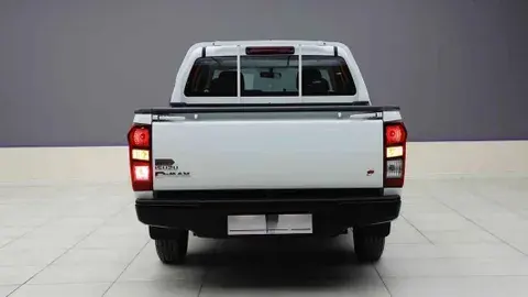 ايسوزو دي-ماكس 2025 الجديد