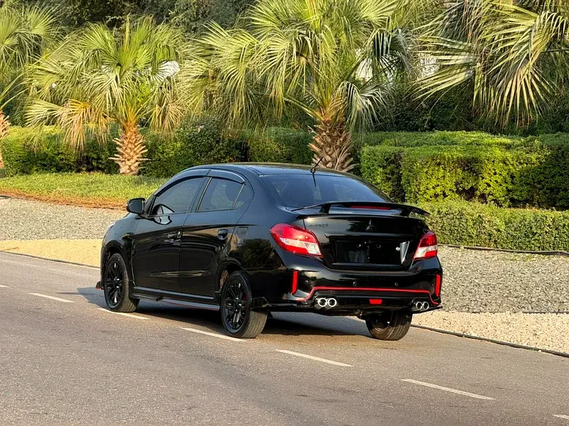 Mitsubishi Attrage 2023