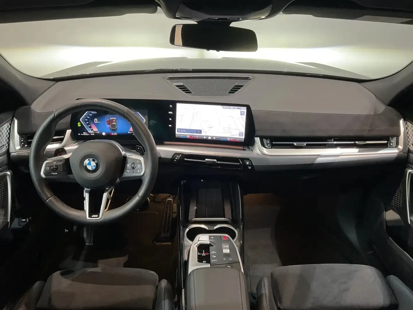 بي أم دبليو X2 2024