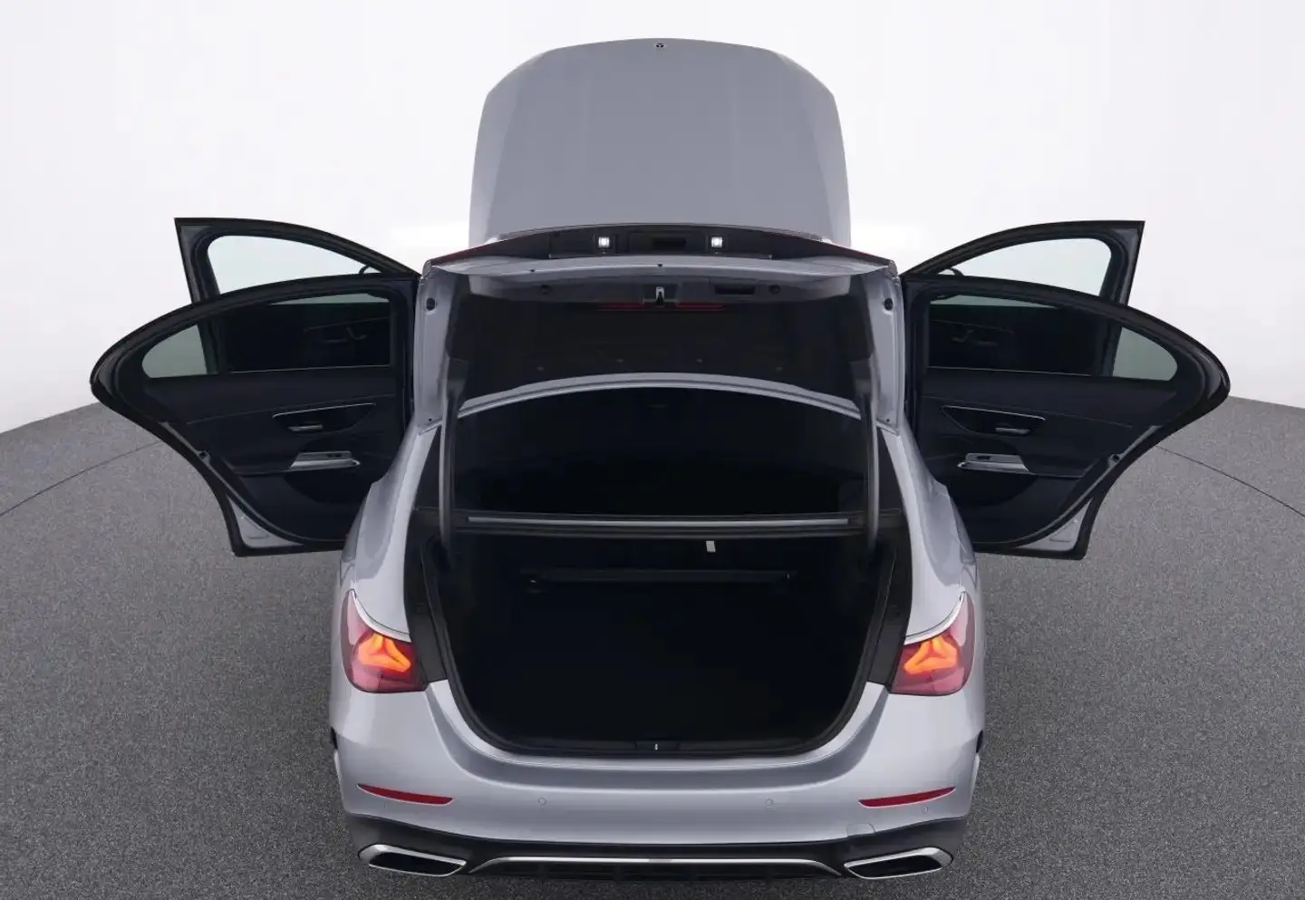 Mercedes Benz E Class 2024