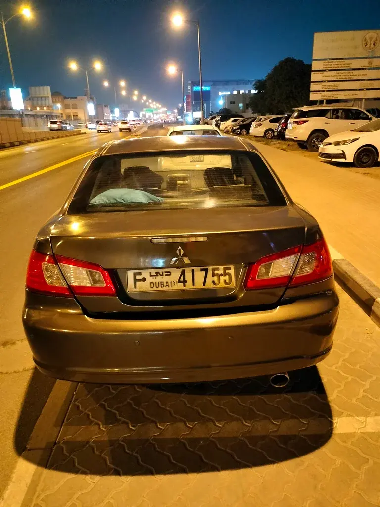 Mitsubishi Galant 2012