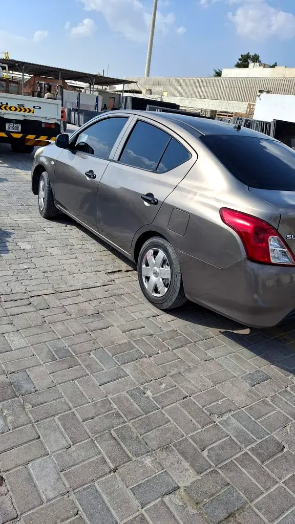 Nissan Sunny 2016