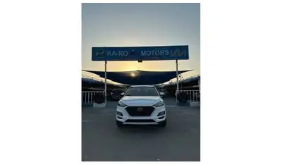 Hyundai Tucson 2.0L car in good condition 2019 Hyundai Tucson with an engine capacity of 2 liters 4wd blind spot se
