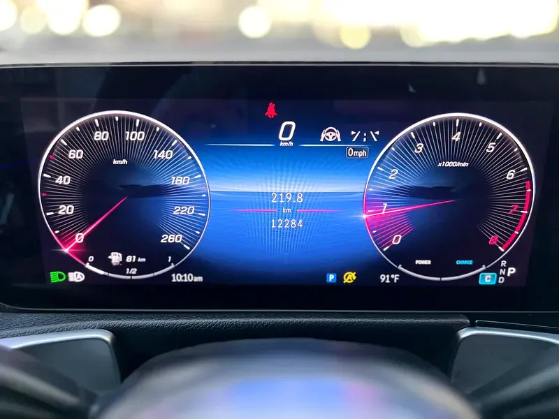 مرسيدس بنز GLB Class 2024